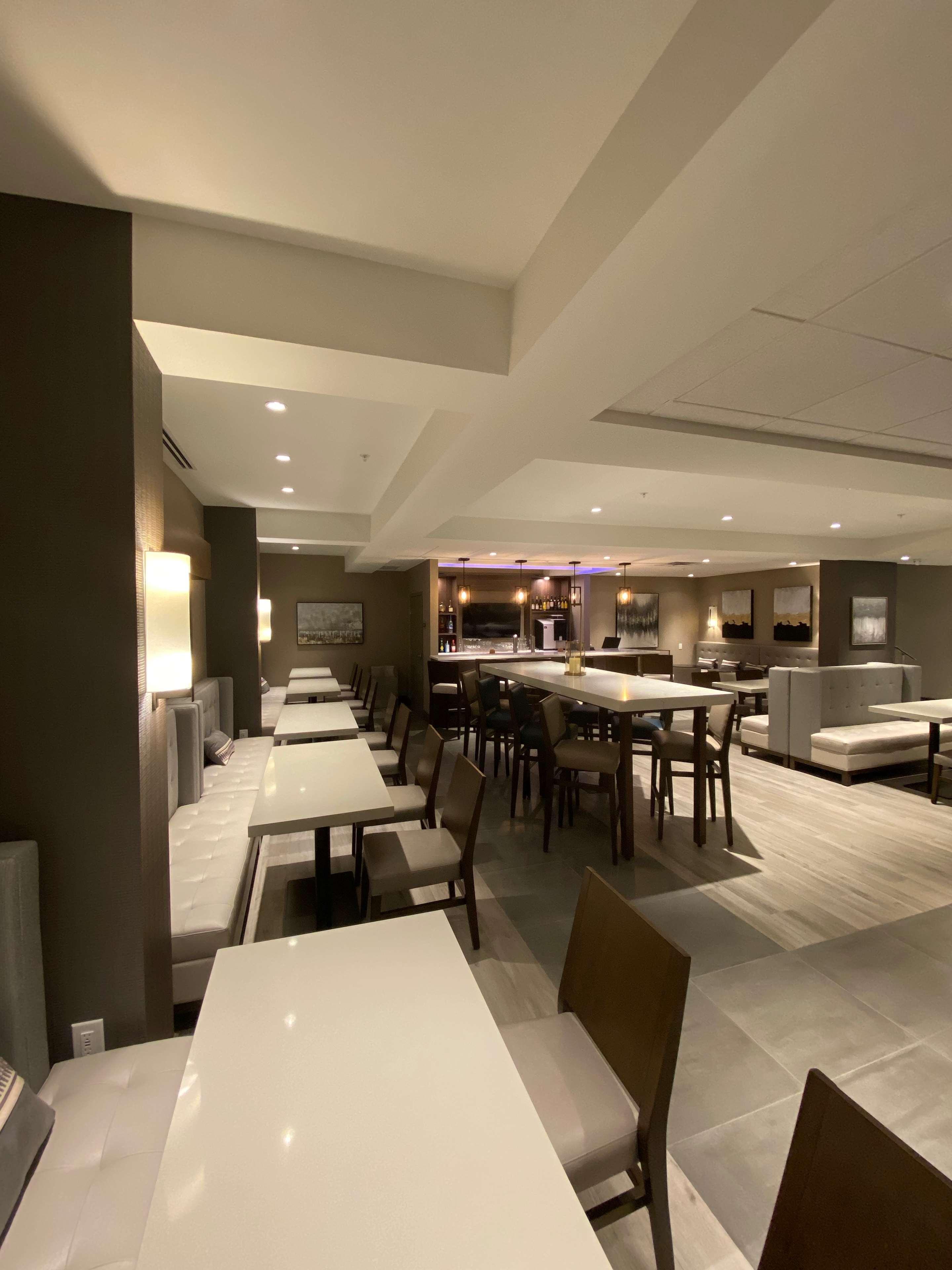 Best Western Premier Prince Albert Exterior photo