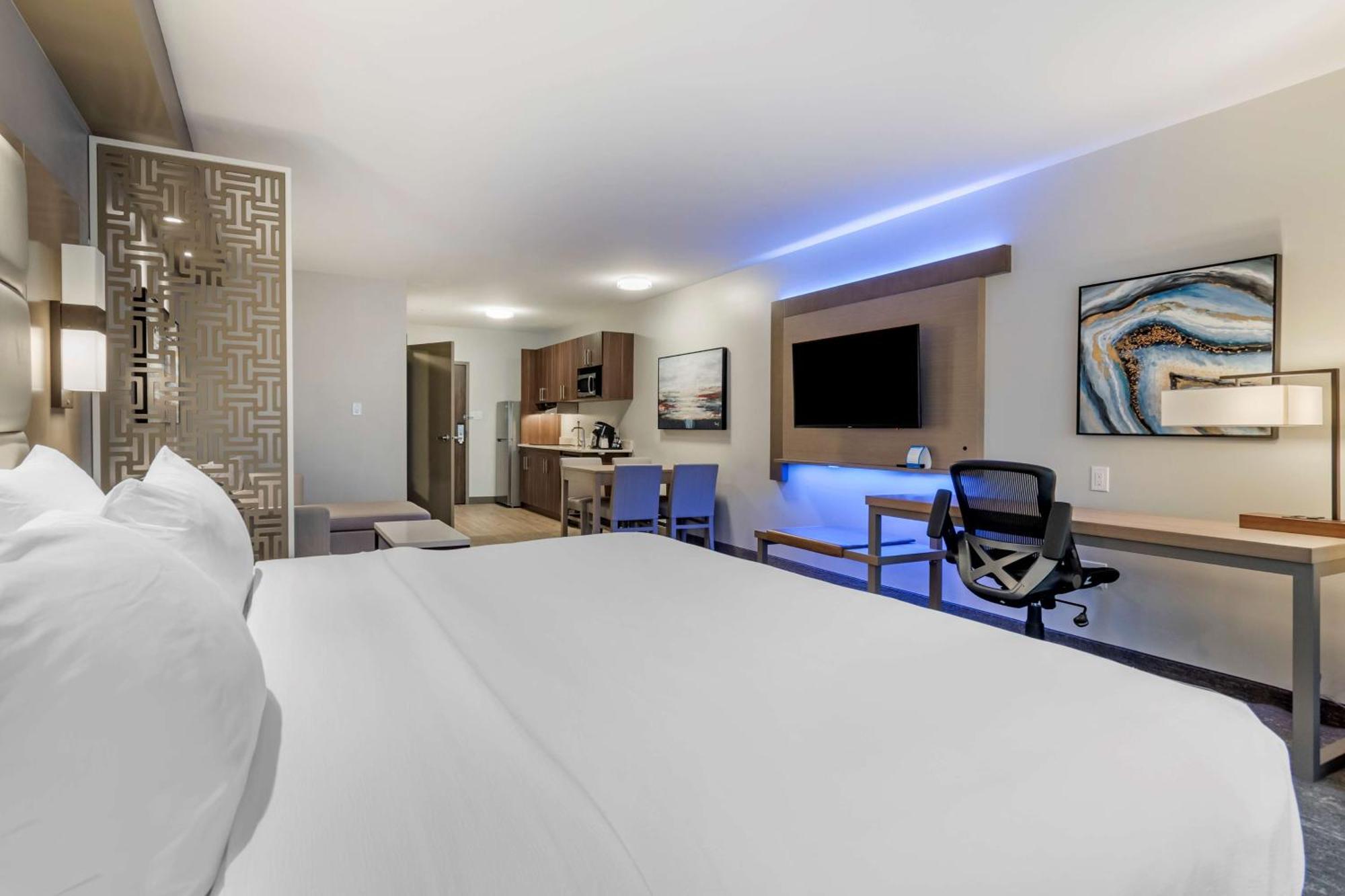 Best Western Premier Prince Albert Exterior photo